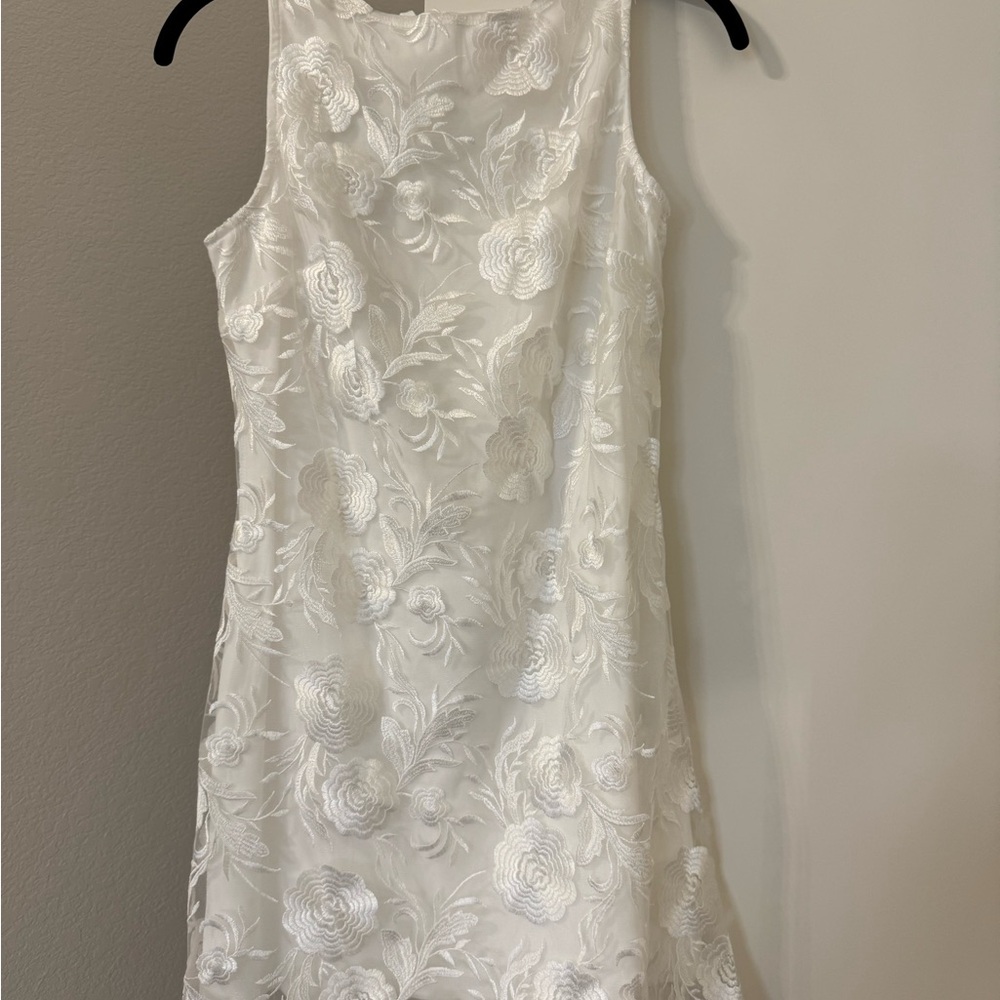 Elegant White Floral Dress